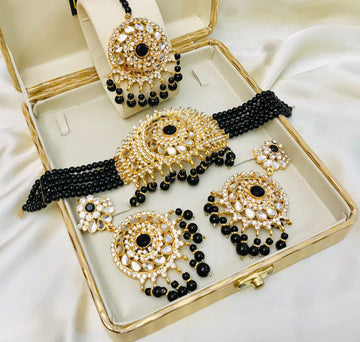 ALMAS Kundan Necklace: Antique Elegance